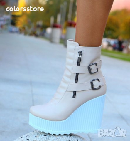 Боти на платформа - бежова кожа с бяло ходило - B2001