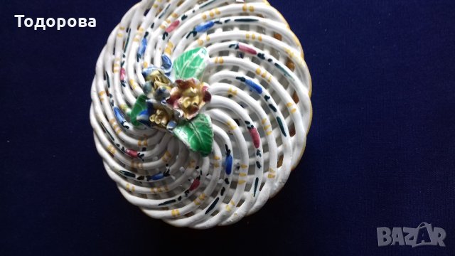 Порцеланова ажурена бонбониера изключителна изработка, снимка 3 - Сервизи - 32422196