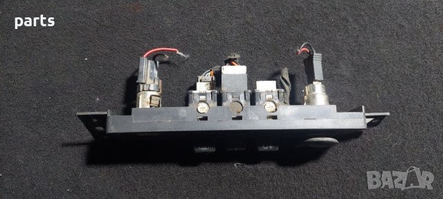 Панел Бутони Чероки Xj - Вранглер - Крайслер N:2 N, снимка 3 - Части - 39618351