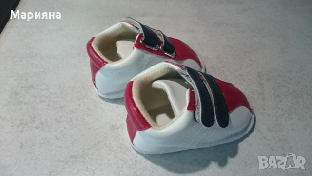 кожени бяло-червени буйки, снимка 2 - Бебешки обувки - 27150051