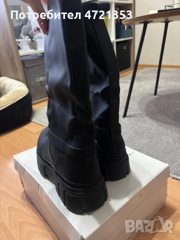 Боти с верижка, снимка 2 - Дамски боти - 53250688