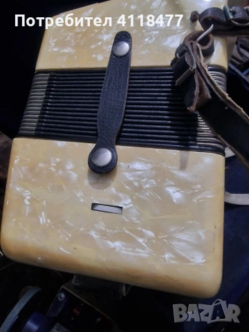 Акордеон Weltmeister STELLA, снимка 4 - Акордеони - 53411002