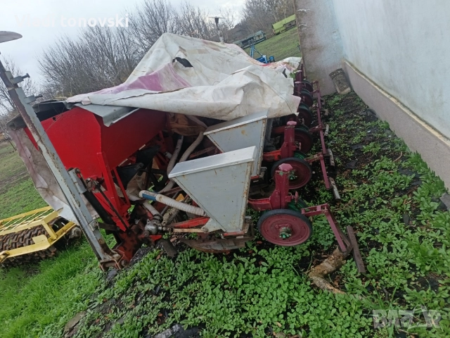 Ямболска сеялка с торовнасяне