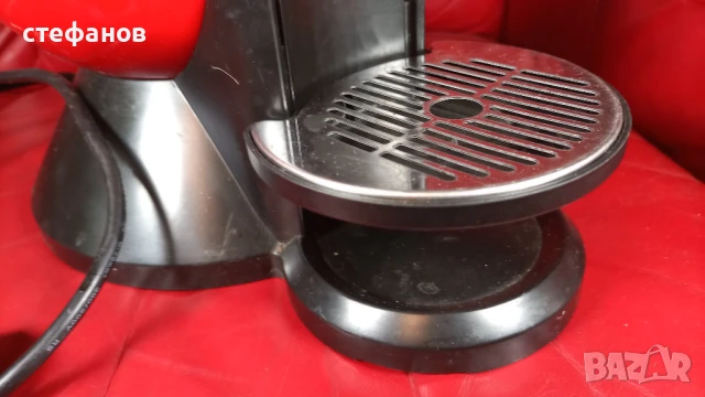 Кафе машина, капсули долче густо, KRUPS kp2106, на ЧАСТИ, снимка 2 - Кафемашини - 51266286