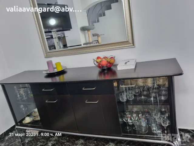 Продавам шкаф за трапезария, снимка 1