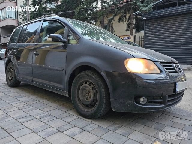 VW Touran 2.0 FSI, 2004 г., снимка 12 - Автомобили и джипове - 53223441