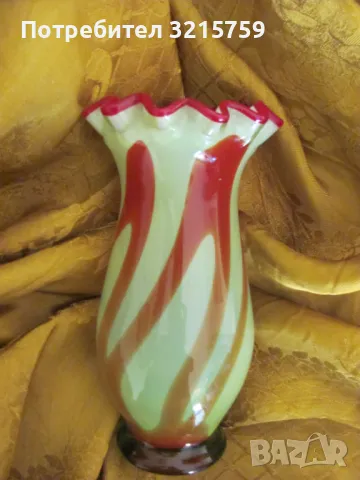 Ваза двуцветно кристално стъкло, ръчна изработка