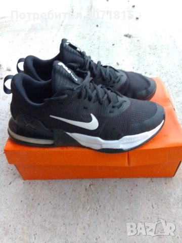 Маратонки Nike