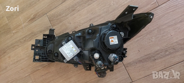 Десен фар за Mazda 3 2016 година LED BI-XENON , снимка 2 - Части - 52072415