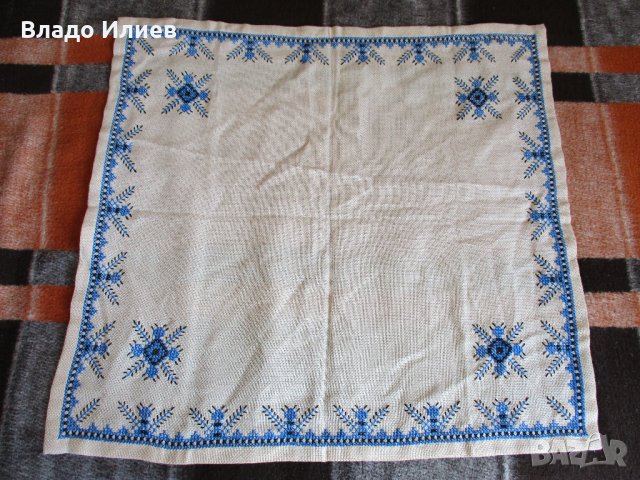Кърпи и ковьори за стена бродирани и шити ръчно, снимка 8 - Декорация за дома - 32782520