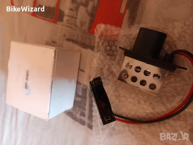 Контролер и резистор за автомобилен вентилатор Renault Kangoo Clio MK1 7701034875 2710000QAC НОВ, снимка 6 - Части - 48137515