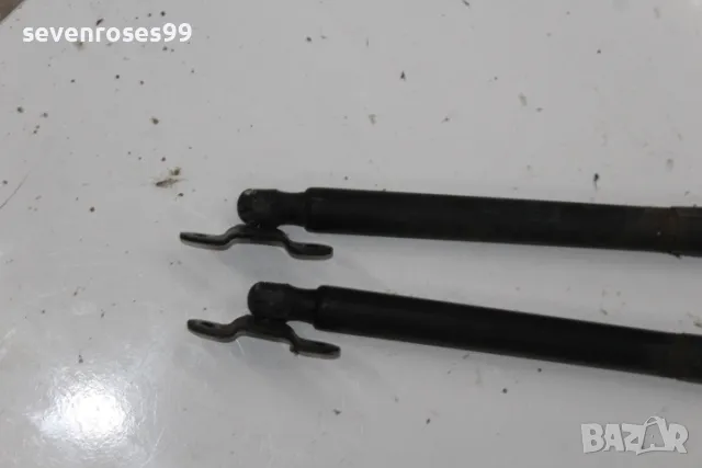 Амортисьор багажник ляв десен Фолксваген Голф 6 VW Golf 6 4врати хечбек, снимка 2 - Части - 48709438