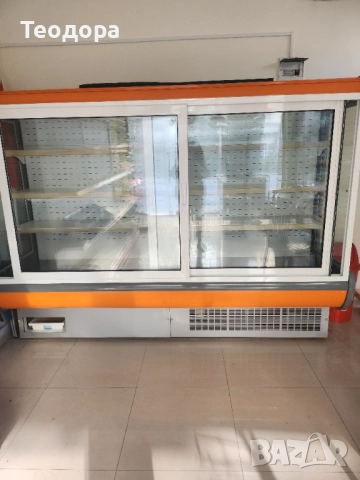 Хладилна витрина в отлично състояние , снимка 3 - Витрини - 52265535