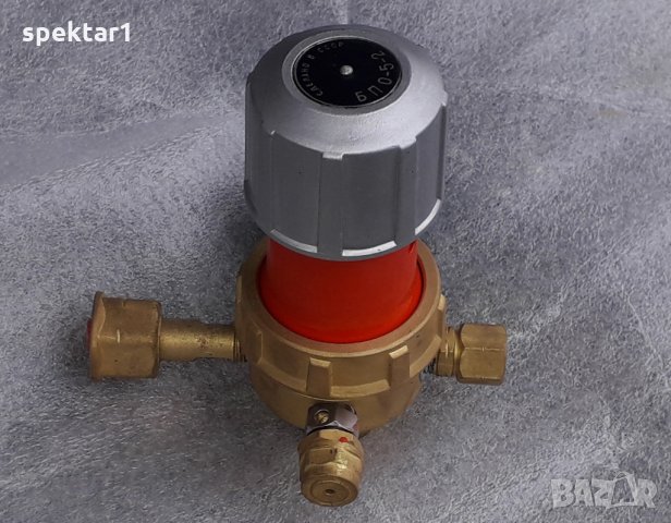 Руски редуцил вентил за газ ликвидация единичен манометър, снимка 2 - Други машини и части - 34798578