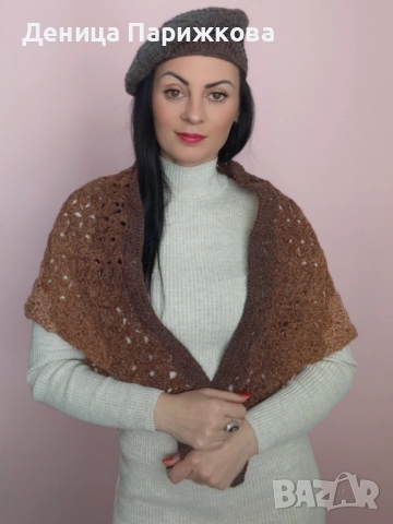 Ръчно плетен комплект „Алпака Елеганс“ – триъгълен ажурен шал и релефна барета (УНИКАТ), снимка 9 - Шалове - 52624578