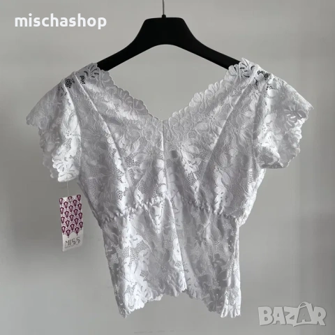 Дантелен топ НОВ с етикет, снимка 2 - Корсети, бюстиета, топове - 53415013