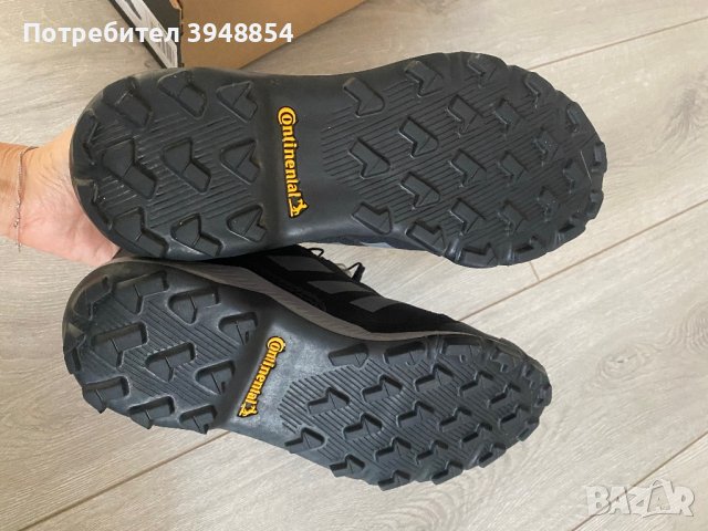 Туристически обувки Adidas Terrex Gore-tex, снимка 2 - Маратонки - 43779052