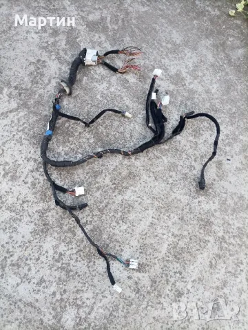 Електрическа инсталация за предна лява врата на Киа Соренто - Kia Sorento , снимка 8 - Части - 47868661