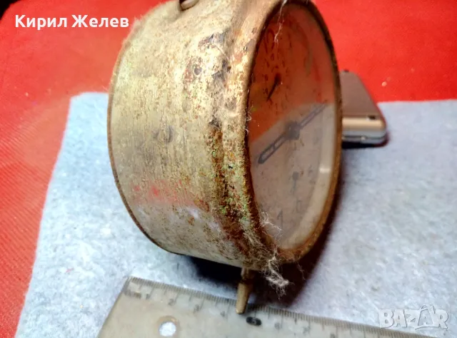 РОДИНА Стар КОЛЕКЦИОНЕРСКИ МЕХАНИЧЕН БЪЛГАРСКИ БУДИЛНИК РАНЕН СОЦ 44042, снимка 10 - Антикварни и старинни предмети - 47686215