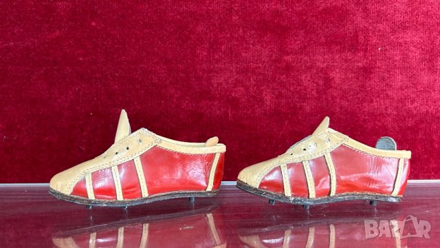 Старинен сувенир - ръчно изработен модел на обувки, снимка 2 - Колекции - 44080354