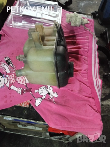 Казанче за антифриз , снимка 2 - Части - 53389661