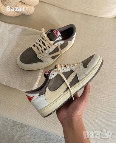 Nike Air Jordan 1 Low Travis Scott Mocha Нови Оригинални Обувки Размер 44 Мъжки Маратонки, снимка 3 - Маратонки - 43662051