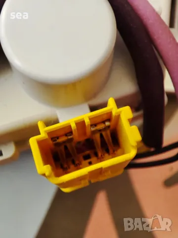 Audi A8 D4 Преден Десен колан Черен 4H0857706A, снимка 4 - Части - 47654157