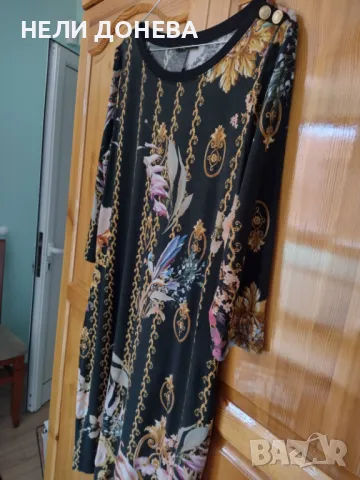 Рокля на Daphne с уникален принт и декорирани копчета!, снимка 4 - Рокли - 47623711