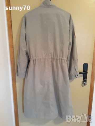 Нов тренч с нашивки Vila, снимка 2 - Шлифери - 28116882