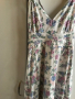 Продавам нова рокля  от памук и еластан на флорални мотиви , снимка 3