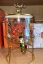 Стъклен диспенсър за напитки 2.6 L с коледен дизайн и златиста стойка., снимка 1