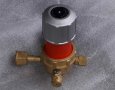 Руски редуцил вентил за газ ликвидация единичен манометър, снимка 2