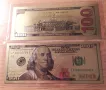 Лот от 5 бр. 100 долара - позлатени ,сувенирни,пластични, релефни банкноти в банкнотни PVC опаковки., снимка 5