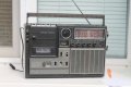 радио касетофон Филипс 564, снимка 1 - Радиокасетофони, транзистори - 32296271