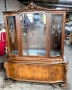 Барокова витрина с дърворезба и стъклени врати, снимка 3