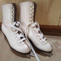 Винтидж Стари детски кожени кънки за лед Piruet103, снимка 2 - Зимни спортове - 43459818