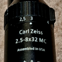 Продавам оптика Carl Zeiss 2.5-8x32 MC, снимка 1 - Други услуги - 44882409