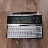 Стар радиоприемник-VEF , снимка 3 - Колекции - 27593878