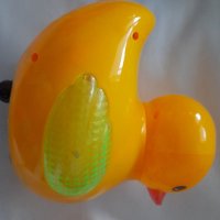 Детска играчка- Пиленце с батерии, движи се, свети и пее , снимка 2 - Музикални играчки - 43440472