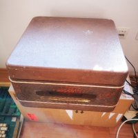 Лампов магнетофон Мелодия МГ-56 1958 г., снимка 5 - Антикварни и старинни предмети - 43592078