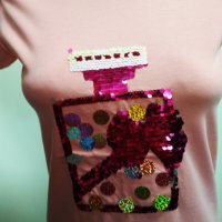 Розова дамска тениска с въртящи се пайети във форма на шише, снимка 7 - Тениски - 32841018