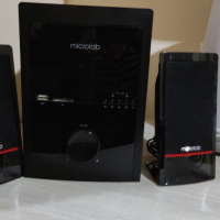 MICROLAB M-700U Колони 2.1 USB/SD FM Radio с дистанционно, снимка 1 - Аудиосистеми - 44856692