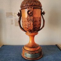 Стара спортна купа,Котелска дърворезба от 50-те години., снимка 1 - Антикварни и старинни предмети - 36833526