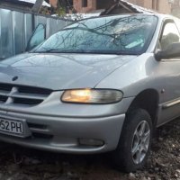 Chrysler Voyager, снимка 1 - Автомобили и джипове - 35491805