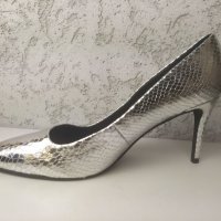 Дамски обувки на ток Reserved , снимка 3 - Дамски обувки на ток - 40800626