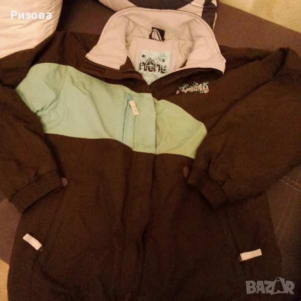 Подарявам промазано яке за момче,13/15год., снимка 1