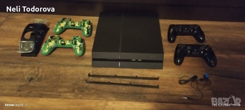 PS4 1TB в топ състояние с много игри и екстри!, снимка 1