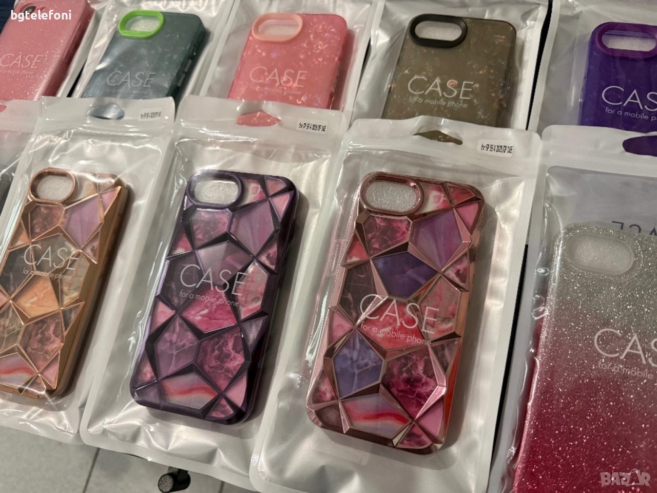 iPhone 16e различни силиконови гърбове, снимка 1