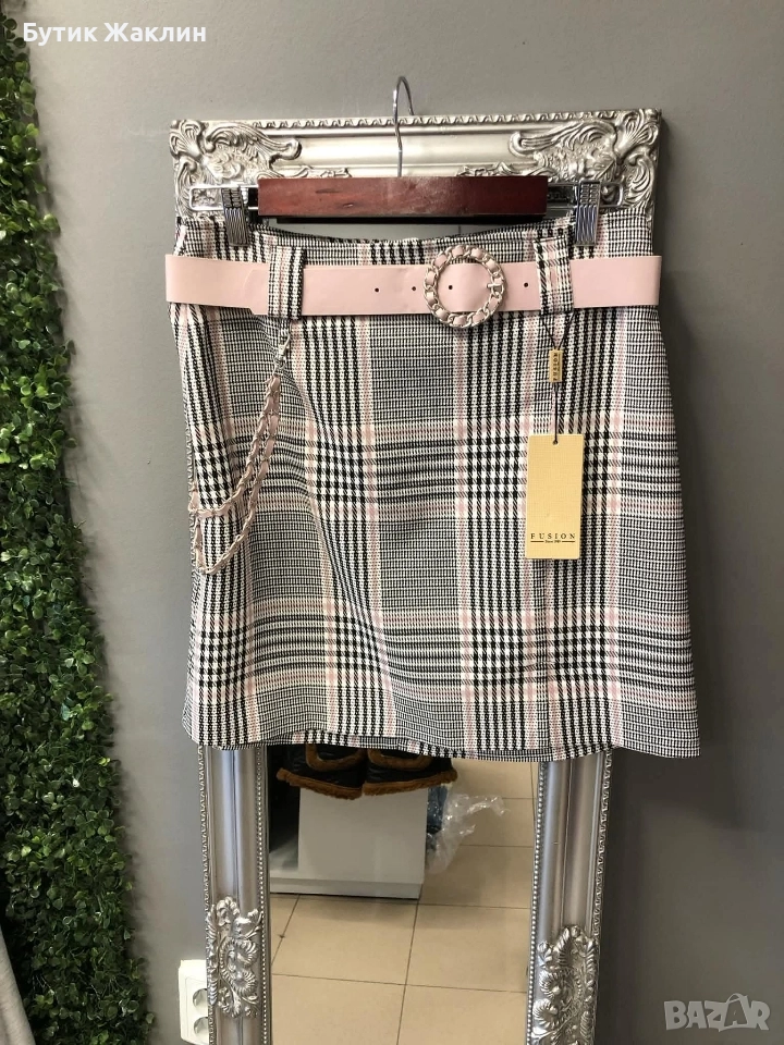 Дамска пола, снимка 1