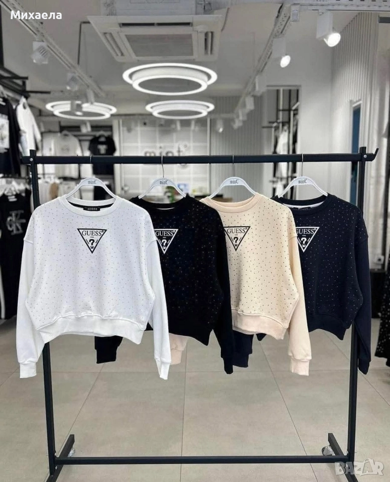Дамски блузи с камъчета Guess - два цвята - 51 лв., снимка 1
